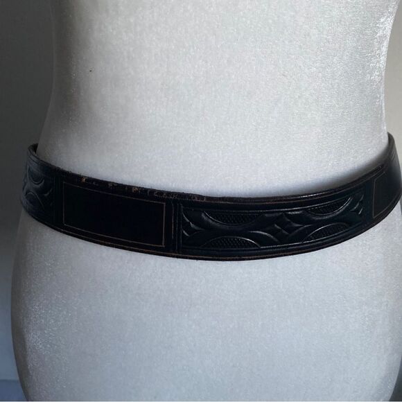 Macy's Leather Belt Vintage Brown Tooled Oiled Harness Leather Made in Italy 32" - Picture 4 of 15